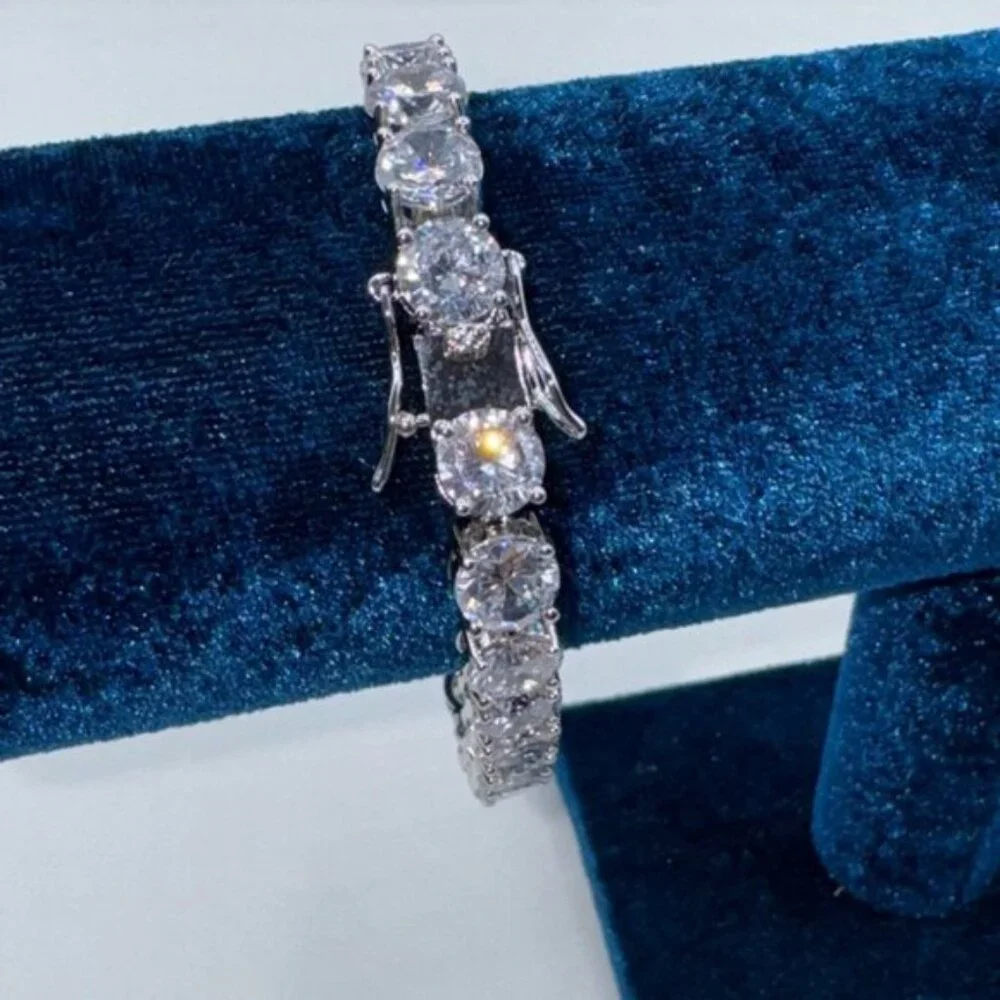 48ct Tennis Bracelet - Picture 4 of 9